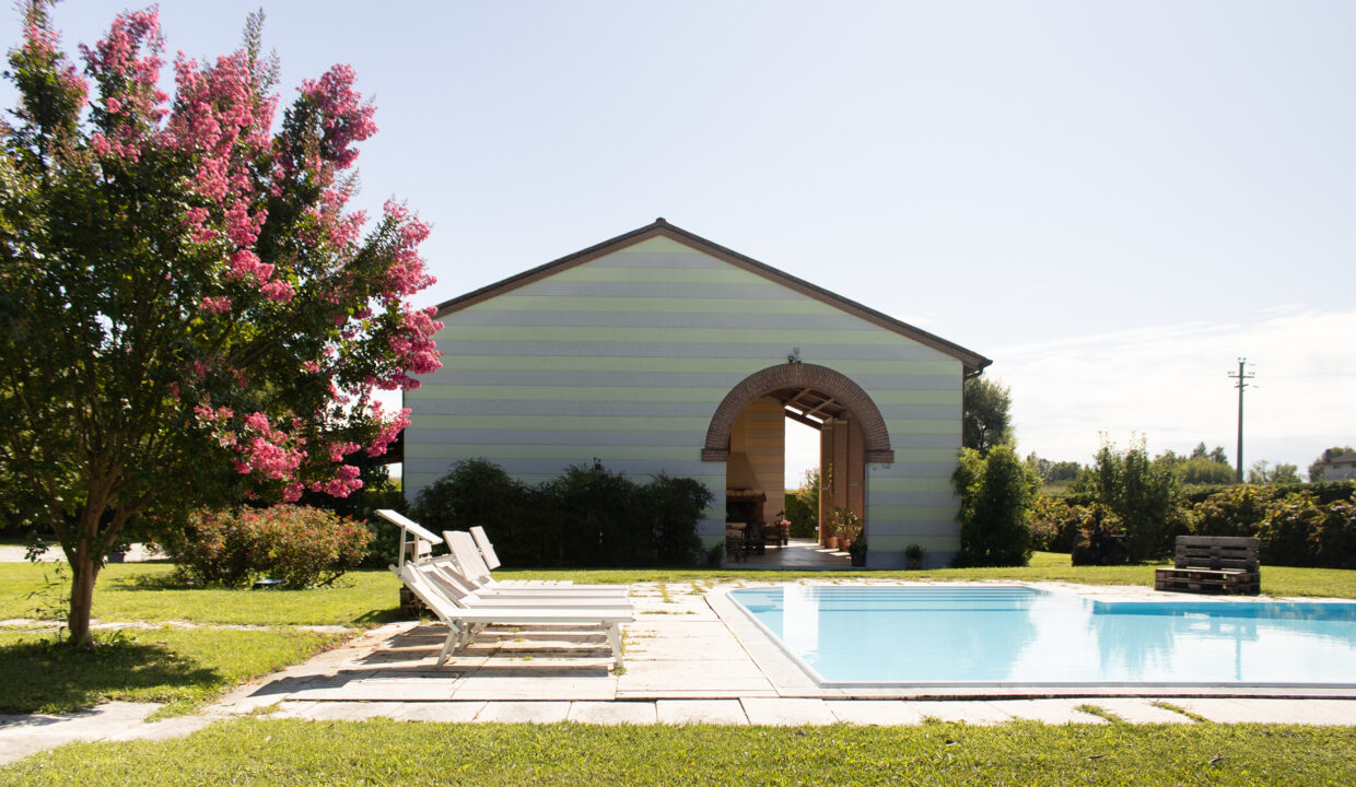 139d1522b1a8f3121cf25198b71641ad