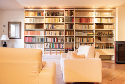 63fb8263284a16f845b4a155283f2844