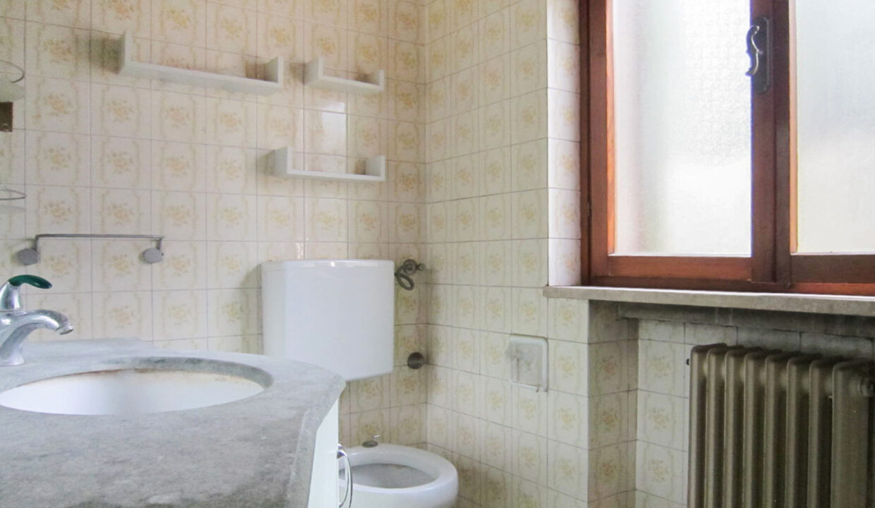 0ee3792879b1d315a9c37ed9bd10aedc