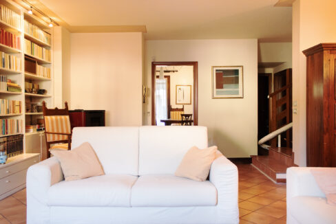 0ee22e020aa53bcaedb00c83a1b2db46