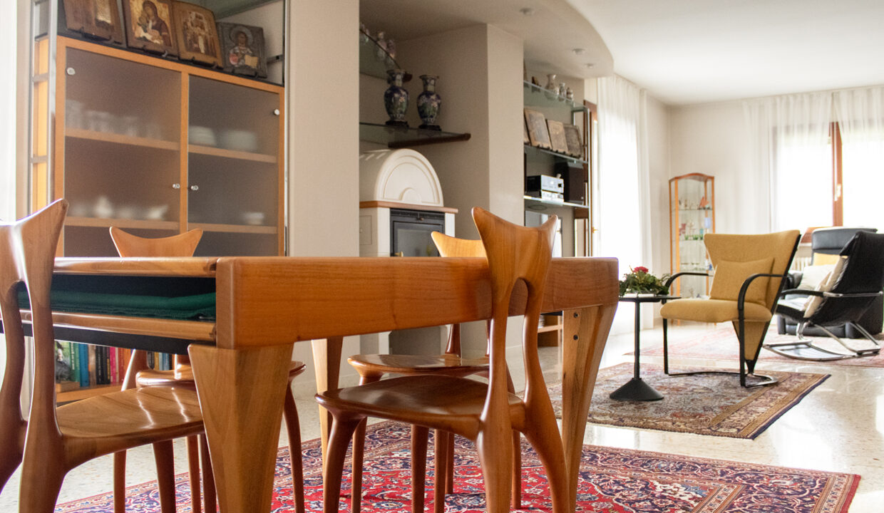 1d5f29c9b170ff22e0bfe9a84bd394a6