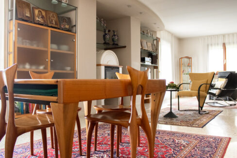 1d5f29c9b170ff22e0bfe9a84bd394a6