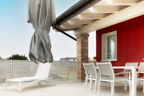 2b6bbf59483dbca38891bd07c1b7a265