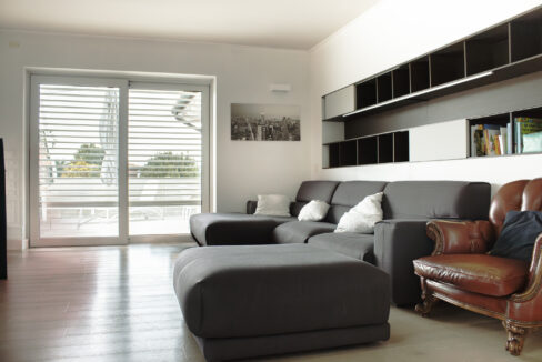 329299499a511ae1406b4f4c5d74bb9c