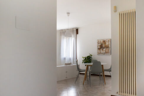 5b394d22a729dd28ae0a2386011942d3