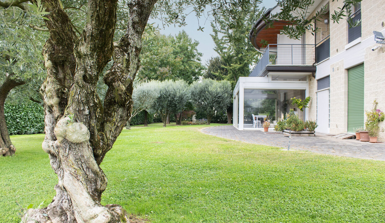 67080290d6ad9a80530f6e059875e5ce