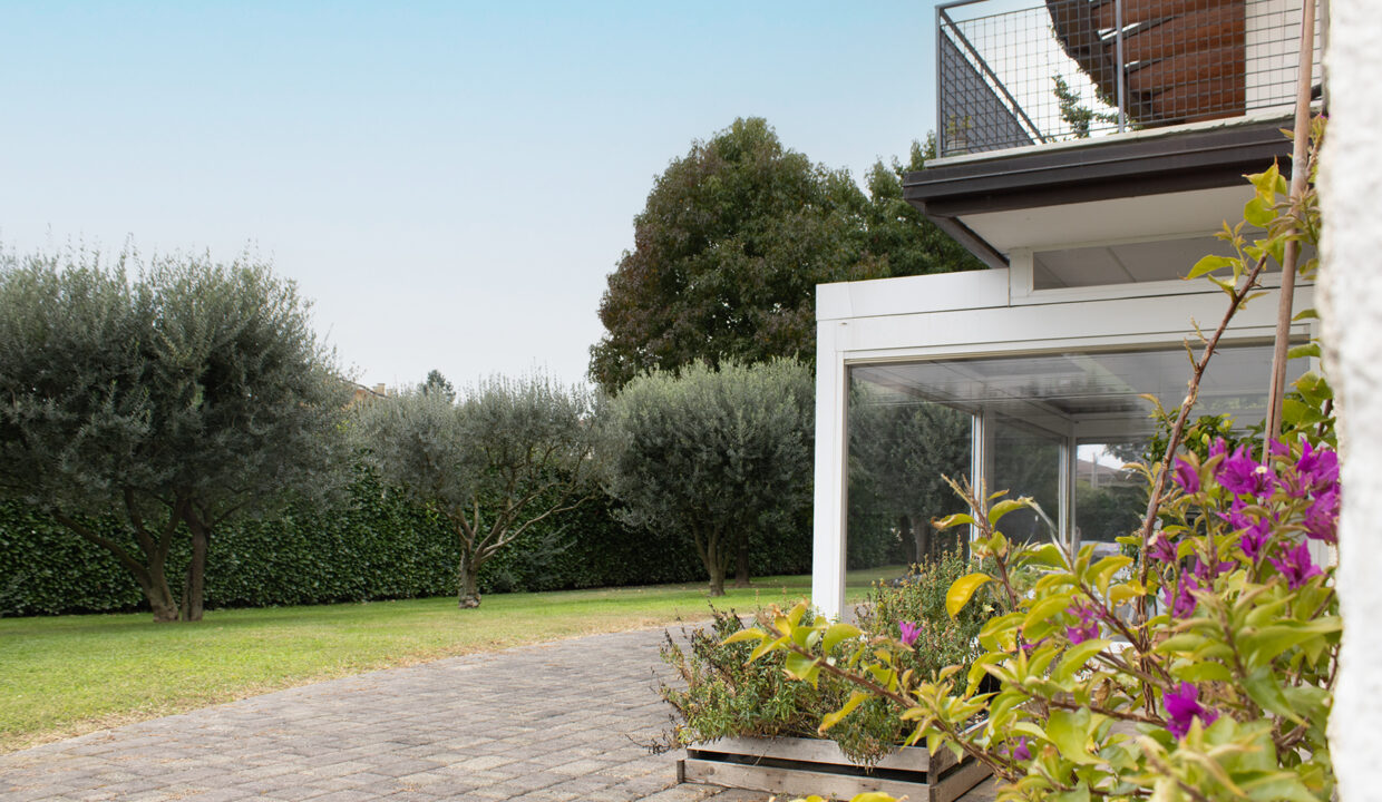 d5fa2a3d437f2caa157b5f811d71ee2c